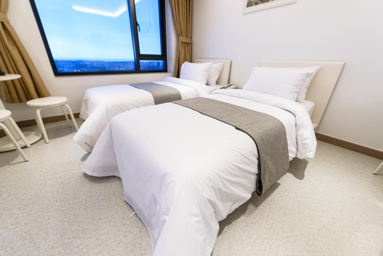Rezion Hotel Сеогвипо Екстериор снимка