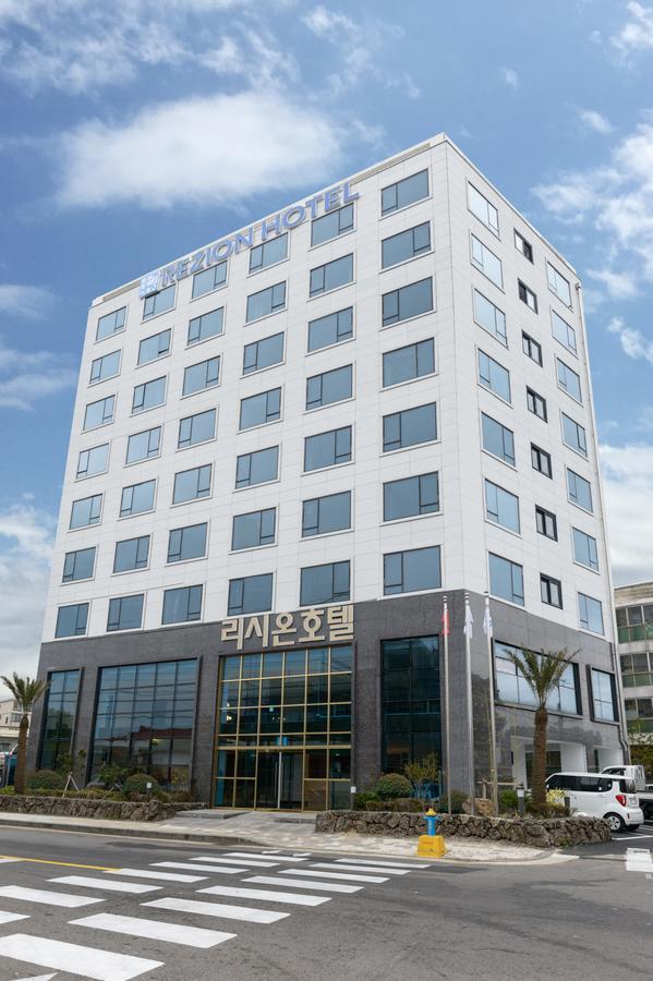 Rezion Hotel Сеогвипо Екстериор снимка