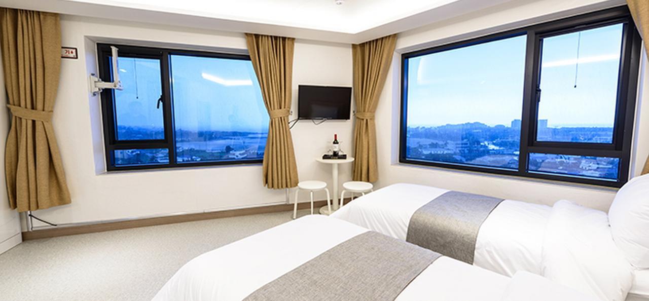 Rezion Hotel Сеогвипо Екстериор снимка