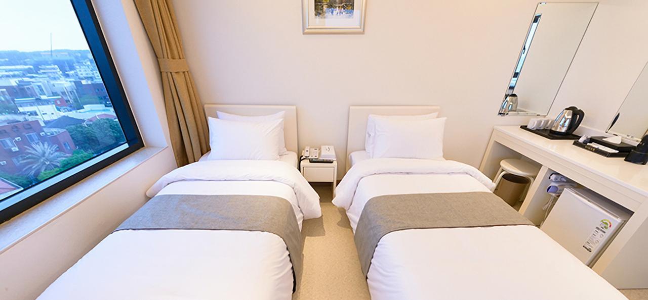Rezion Hotel Сеогвипо Екстериор снимка