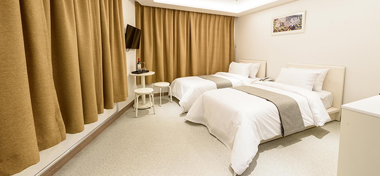 Rezion Hotel Сеогвипо Екстериор снимка